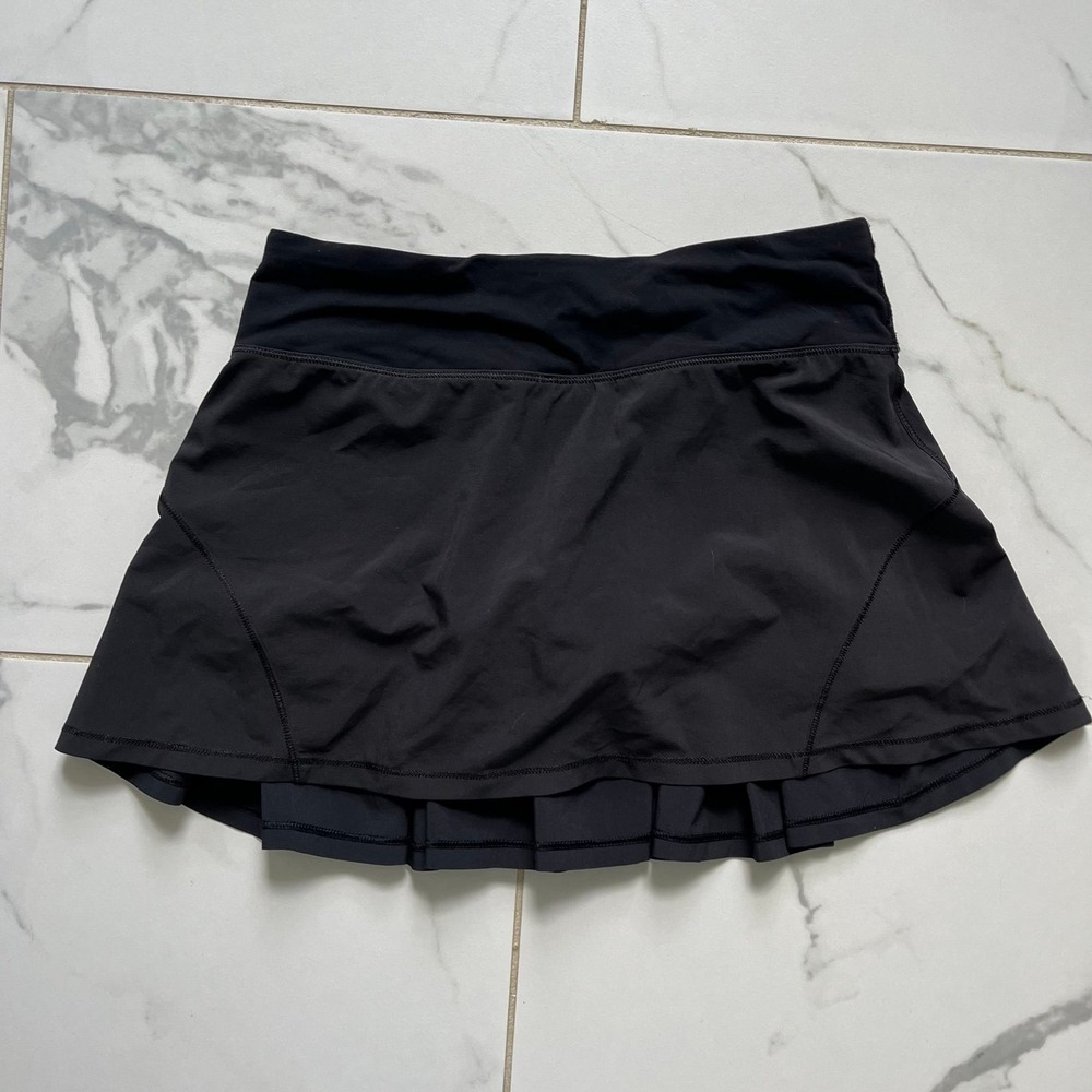 Lululemon Circuit Breaker skirt black sz 2